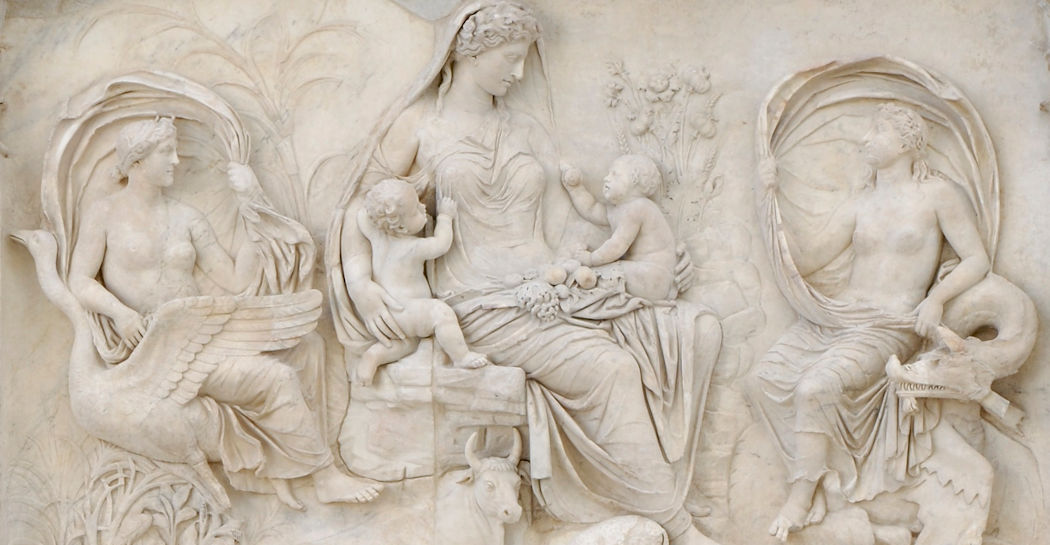 Ara Pacis Augustae, Pannello della c.d. Tellus, particolare Ara Pacis Augustae, Pannello della c.d. Tellus, particolare